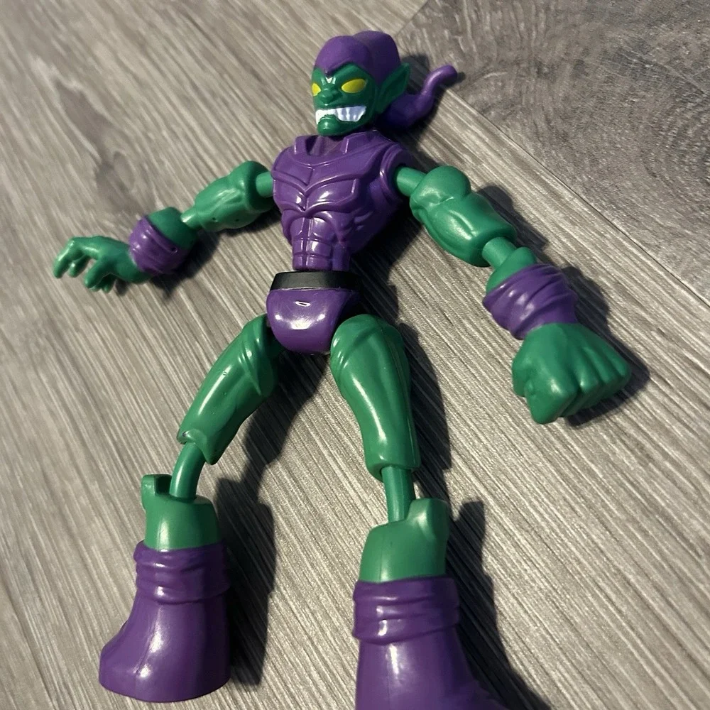 Marvel Spider-man 6 inch GREEN GOBLIN Bendy bend and flex universe